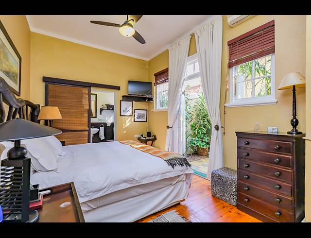 7 BEDROOM HOUSE FOR SALE IN ESSENWOOD